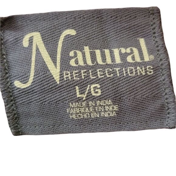 Womens Elegant Open Front Shawl - Picture 3 of 3